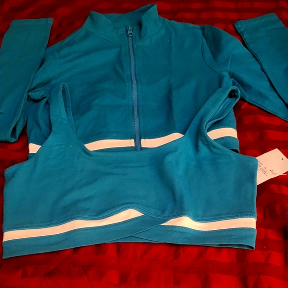 Activewear - Picture 1 of 4